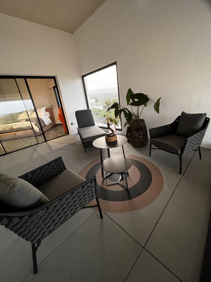 Suite 28 Treilles エクステリア 写真